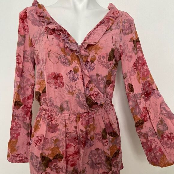 Target Flare sleeve wrap front floral romper - Picture 3 of 12